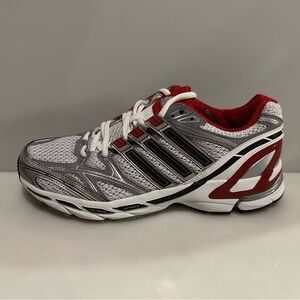 New Adidas Men’s Kooger White Grey Red Running Shoes - Size 8 / EU41 1/3 NIB